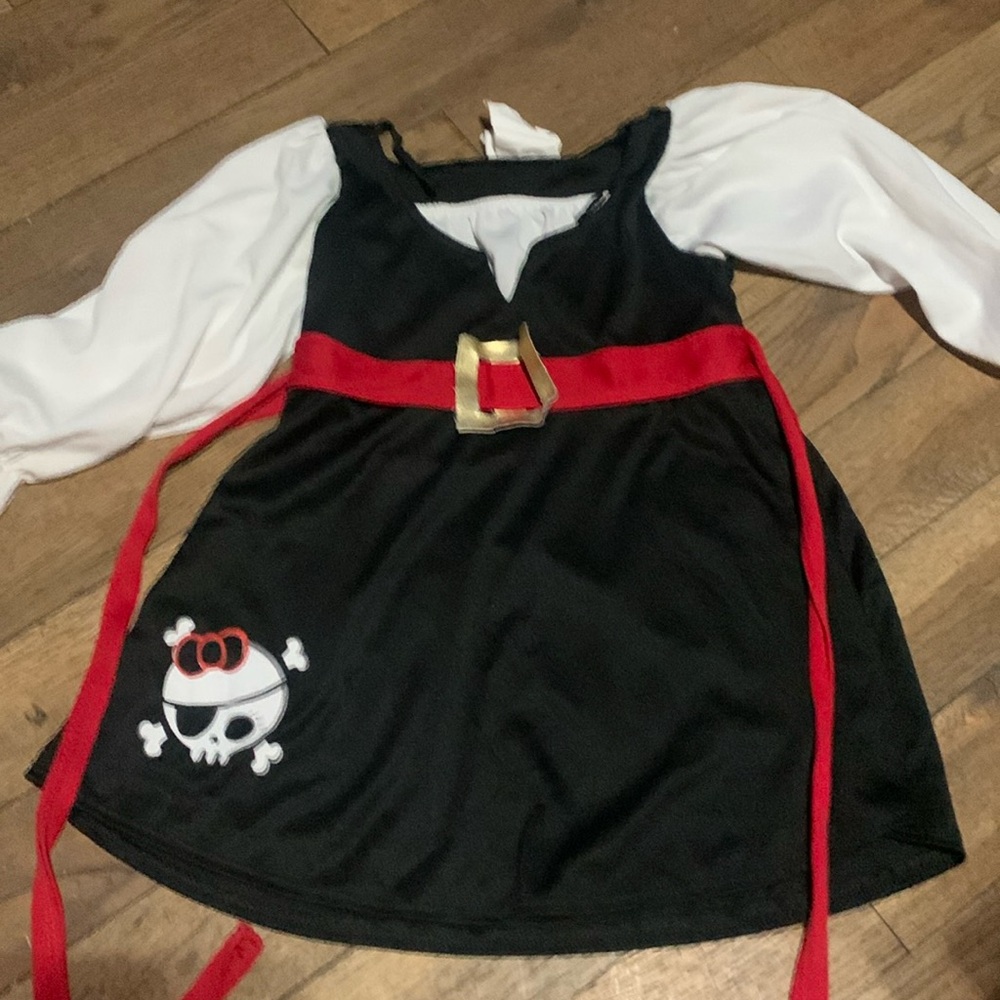 Pirate costume. AO